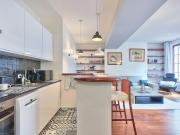 Superb air conditioned apartment in the heart of Paris 1...