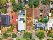 SUPERB ALLOTMENT WITH TWO STREET FRONTAGES