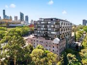 SUPERB CONTEMPORARY LIVING IN 'HARBOUR MILL'