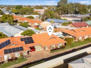 SUPERB & CONVENIENT LOCATION !