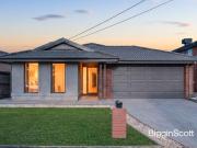 SUPERB FAMILY HOME SPACE, COMFORT, STYLE, PEACEFUL, AND...