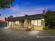 Superb Family Living In A Tranquil Surround