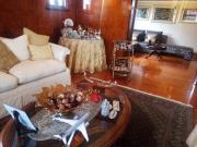 superb glenwood family home !