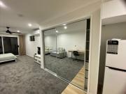 Superb lifestyle location, 5mins Walk to Westfield Carindale