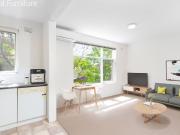 Superb Location – Modern Open Plan One Bedroom Apartment