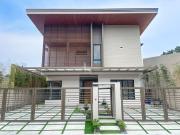 Superb Modern Industrial House with Swimming Pool For...