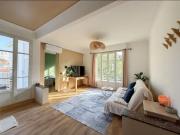 Superbe 2 pièces rénové – Dernier étage avec grande...