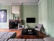 Superbe appartement aux Chartrons, 3 chambres & balcon