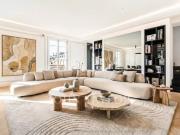 Superbe appartement duplex dernier étage avec vues Tour...