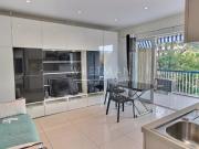 Superbe appartement rénové avec terrasse – Cannes Pointe...