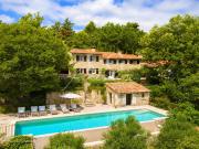 Superbe bastide provençale avec vue imprenable, piscine...