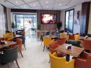 Superbe café restaurant en plein cœur de la ville...