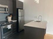 SUPERBE CONDO 3 1 2 AU 12e étage en plein cœur de...