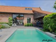 Superbe corps de ferme dans village prisée du Mélantois