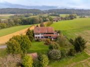 SUPERBE FERME RENOVEE DANS CADRE CAMPAGNARD ISOLE