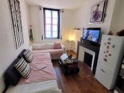 Superbe immeuble au centre du village de Lisle sur Tarn....