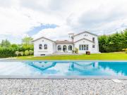 SUPERBE MAISON CLASSÉE AU COEUR DU BOURG