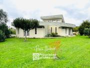 SUPERBE MAISON D'ARCHITECTE À LALANDE DE FRONSAC