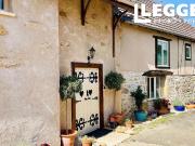 Superbe maison en pierre, modernisée avec élégance. Avec...