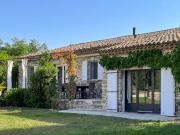 Superbe Mas en pierre de 182 m² avec jardin et piscine