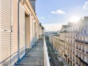Superbe penthouse Triangle d'or Montaigne