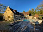 Superbe Propriete En Pierre Comprenant 2 Maisons...