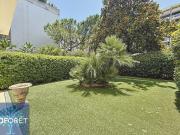 Superbe rez de jardin entre le Marriott et le Carlton