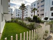 Superbe studio meublé à louer à Victoria