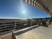 Superbe T2 vue mer avec grande terrasse au Mirabaous