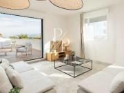 Superbe Toit Terrasse – Vue Panoramique – Livré 95m² Antibes