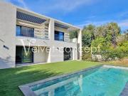 Superbe villa à Super Cannes piscine et 5 chambres 208m²...