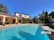 Superbe villa avec piscine et jardin paysager à Saint...