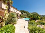 SUPERBE VILLA MOUGINS RÉSIDENTIEL