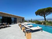 SUPERBE VILLA NEUVE AVEC VUE MER