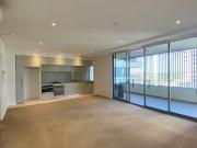 Superbly appointed 2 Bedroom Apartment with Large Master...