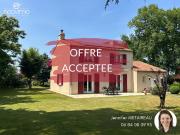 Sur superbe parcelle arborée, maison 3 chambres + bureau ave