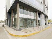 Surco Alquilo Local Comercial en 2 Niveles/ Esquina de...