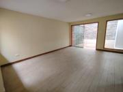 SURCO VENDO MODERNA CASA COMPLETAMENTE REMODELADA