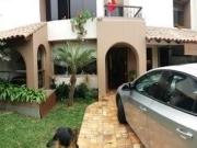 Surco Vta. Jr. Pajaten Casa Remodelada 4D 2C Jardín...