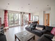 Suresnes proche Gare Mont Valérien, grand 2/3 pièces...