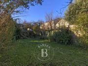 SURESNES BELLE MAISON FAMILIALE AVEC JARDIN