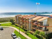SURF VIEW – oceanfront living'