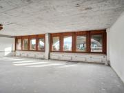 Surface de 140m2 avec quai de chargement à louer !