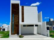 SURPONIENTE EN XARAMA HERMOSA CON ROOF GARDEN