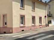 TROP TARD.Surprenante et charmante petite maison...