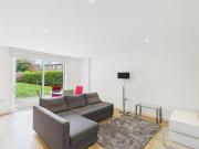 Surrey Quays – 1 Bedroom Flat