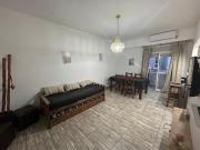 SUSPENDIDO Departamento 2 ambientes con balcon saliente...