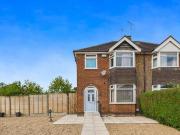 Sutton Avenue, Eastern Green, 3 Bedroom Semi detached