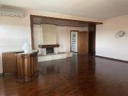 Suzzara vendesi appartamento 6 vani 150 Mq