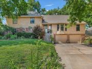 Sw Fountaindale Rd, Topeka, Home For Sale
